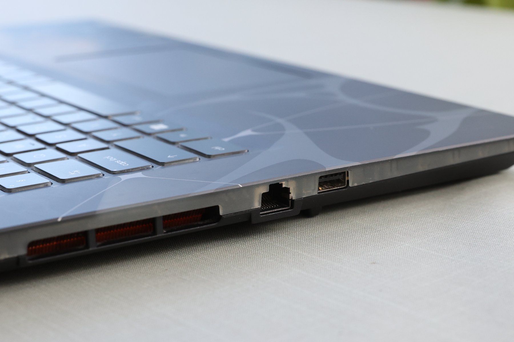 MSI Notebook: MSI Cyborg 17 Gaming-Laptop – Usato da Zürich venduto da donz888 4
