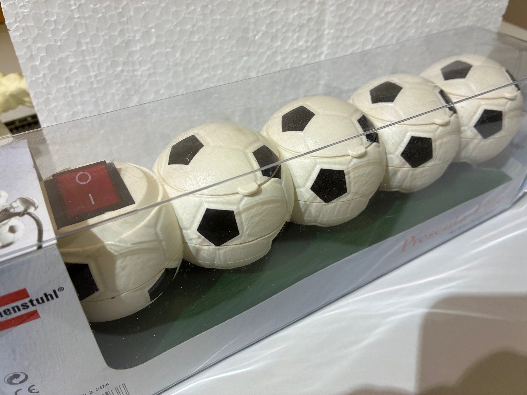 Spine: Fussball Steckdosenleiste CH-Version NEU OVP – Nuovo e nell'imballaggio originale da Sissach venduto da tu44