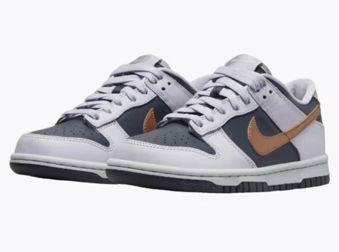 Nike Scarpe da donna: Nike Dunk Low Damen Grösse 38.5 neu + originalverpackt – Nuovo (secondo la descrizione) da Bülach venduto da sue_w7w6