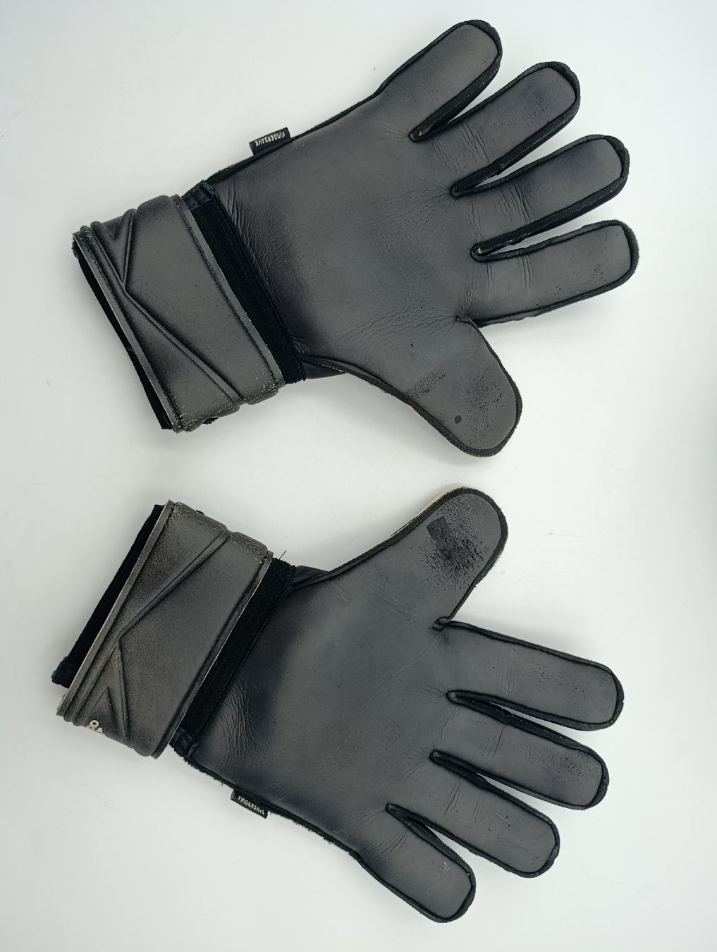 Adidas Altri accessori da uomo: Torwarthandschuhe Adidas Predator gebraucht – Usato da Wil SG venduto da Donaldus 1