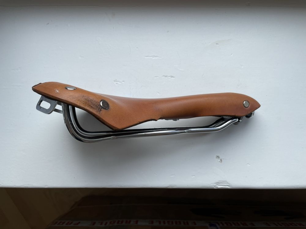 Selle Brooks Swallow Saddle - Les Cycles C&L
