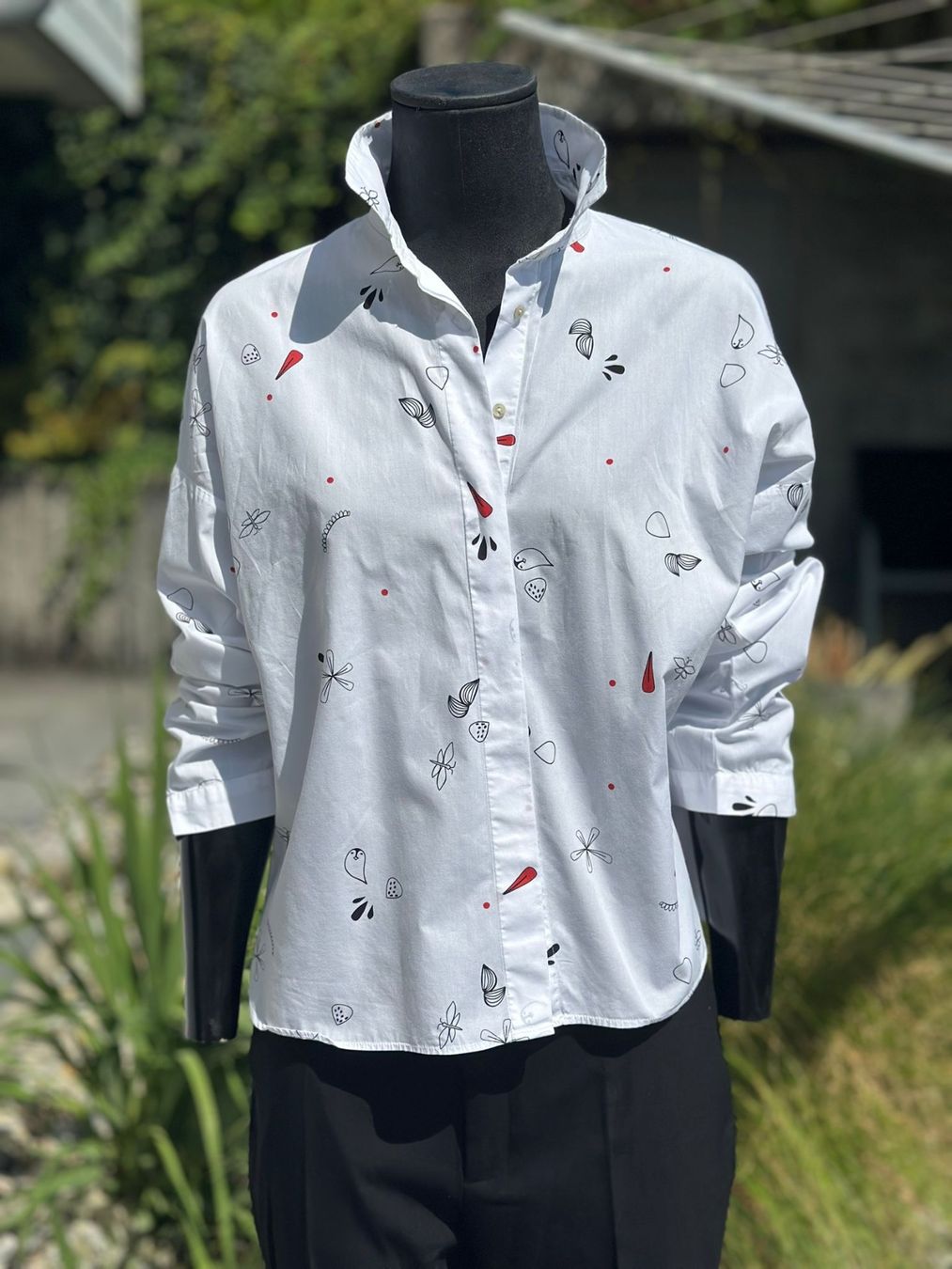 Zara Camicette: Weisse Sommerbluse mit buntem Muster Gr. 38 – Usato da Zufikon venduto da Modestil365 8