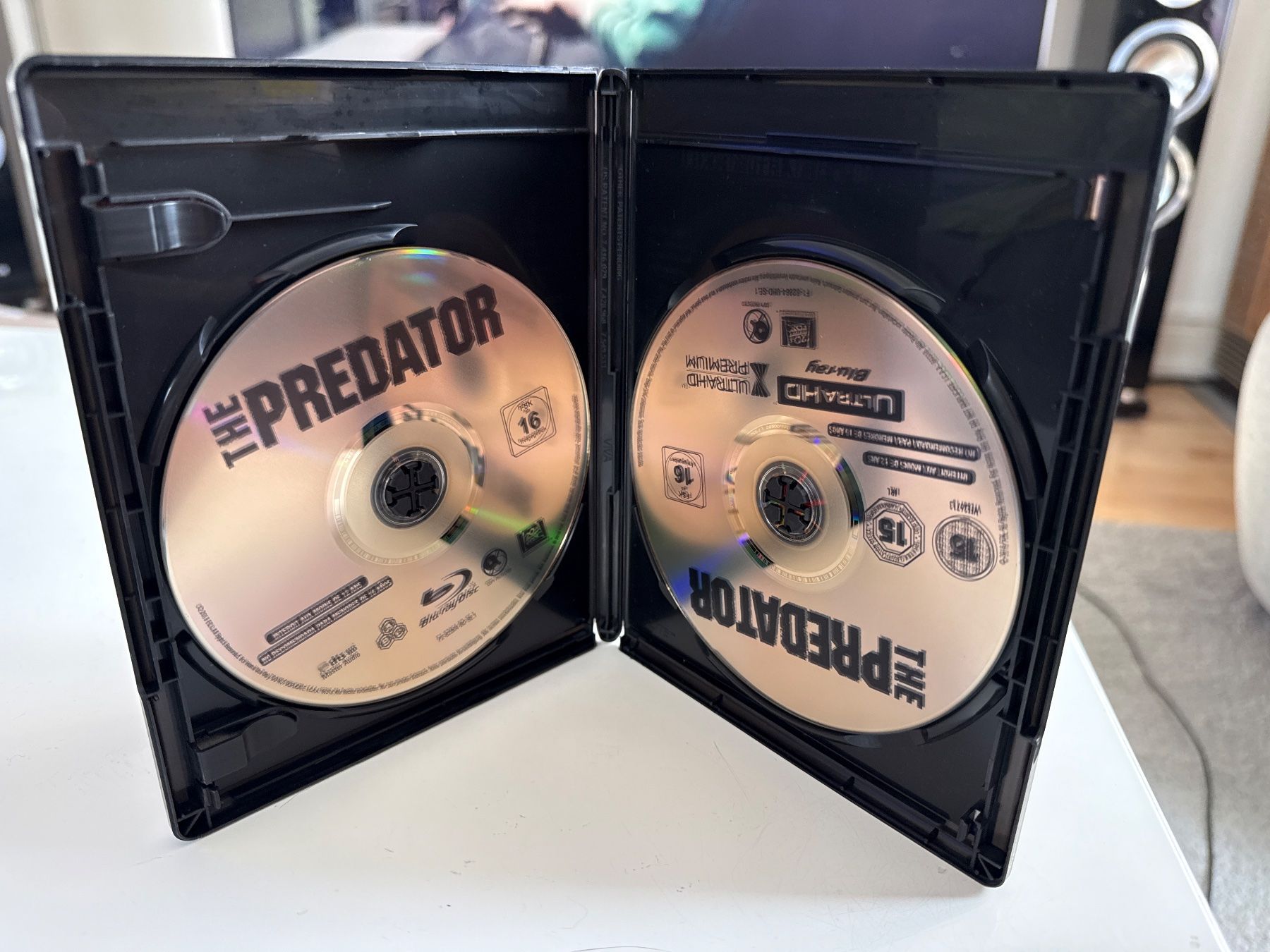 Tutti i DVDs: Predator Upgrade 4K UHD Blu-ray Vergriffen – Nuovo (secondo la descrizione) da Allschwil venduto da meeresperle 2