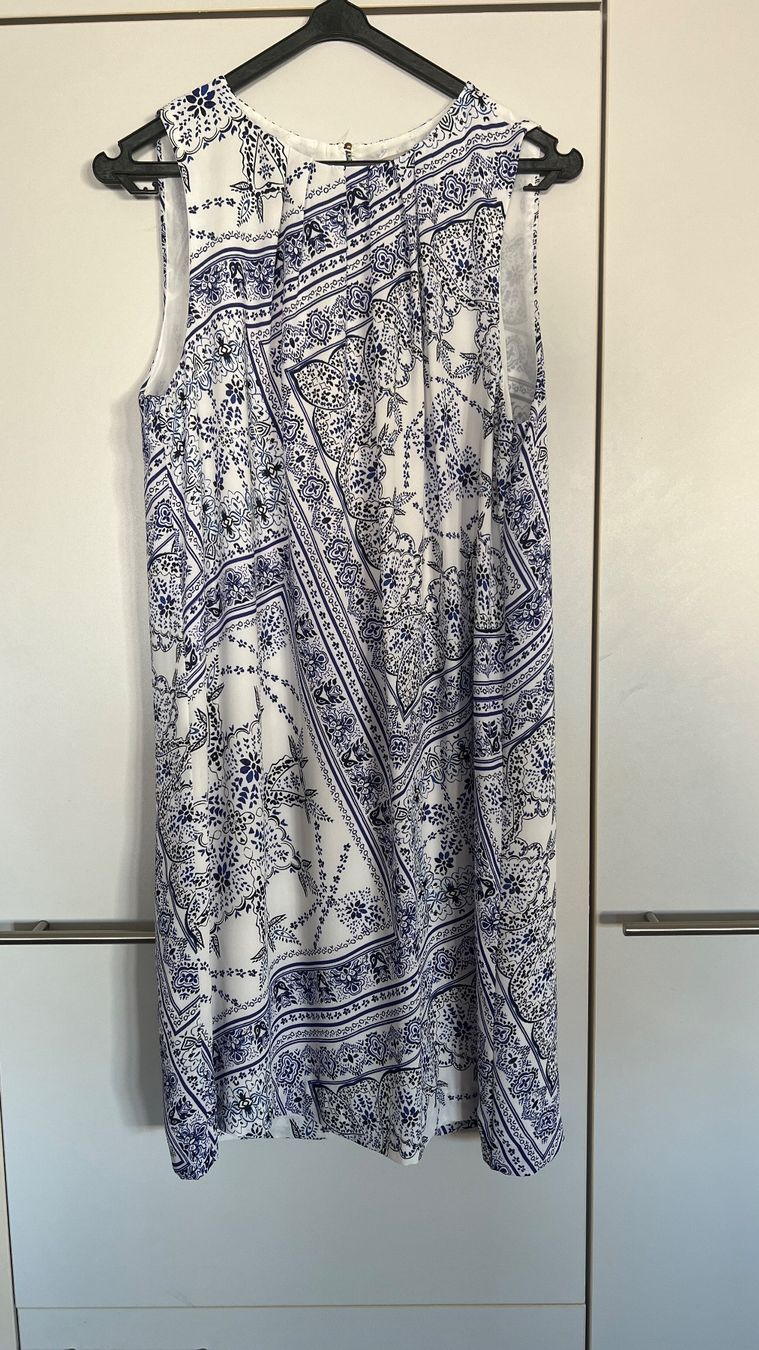 H&M Vestiti: Kleid H&M EUR 40 – Usato da Horgen venduto da linuxrp