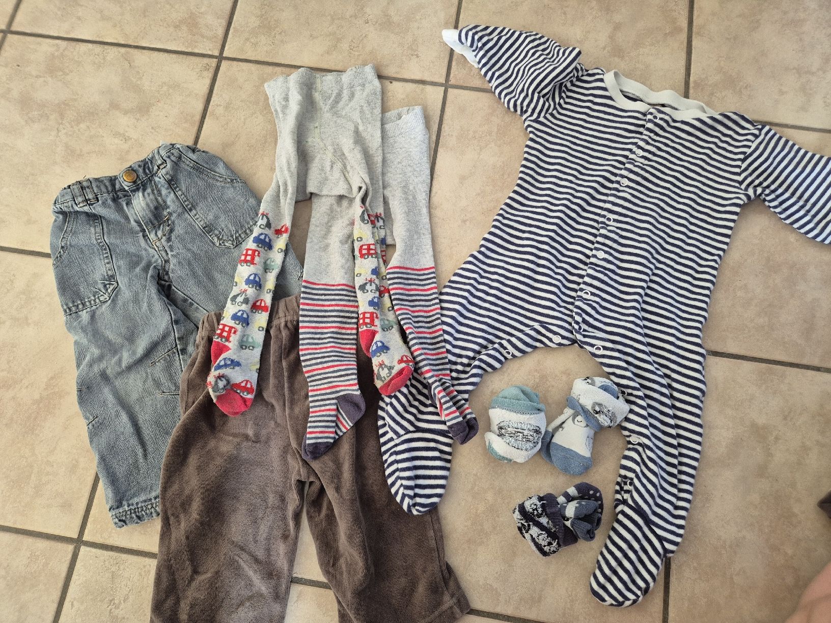 Lotti & Set di vestiti: Kleiderpaket Grössse 80 Herbst – Usato da Guntershausen venduto da Marip84 2