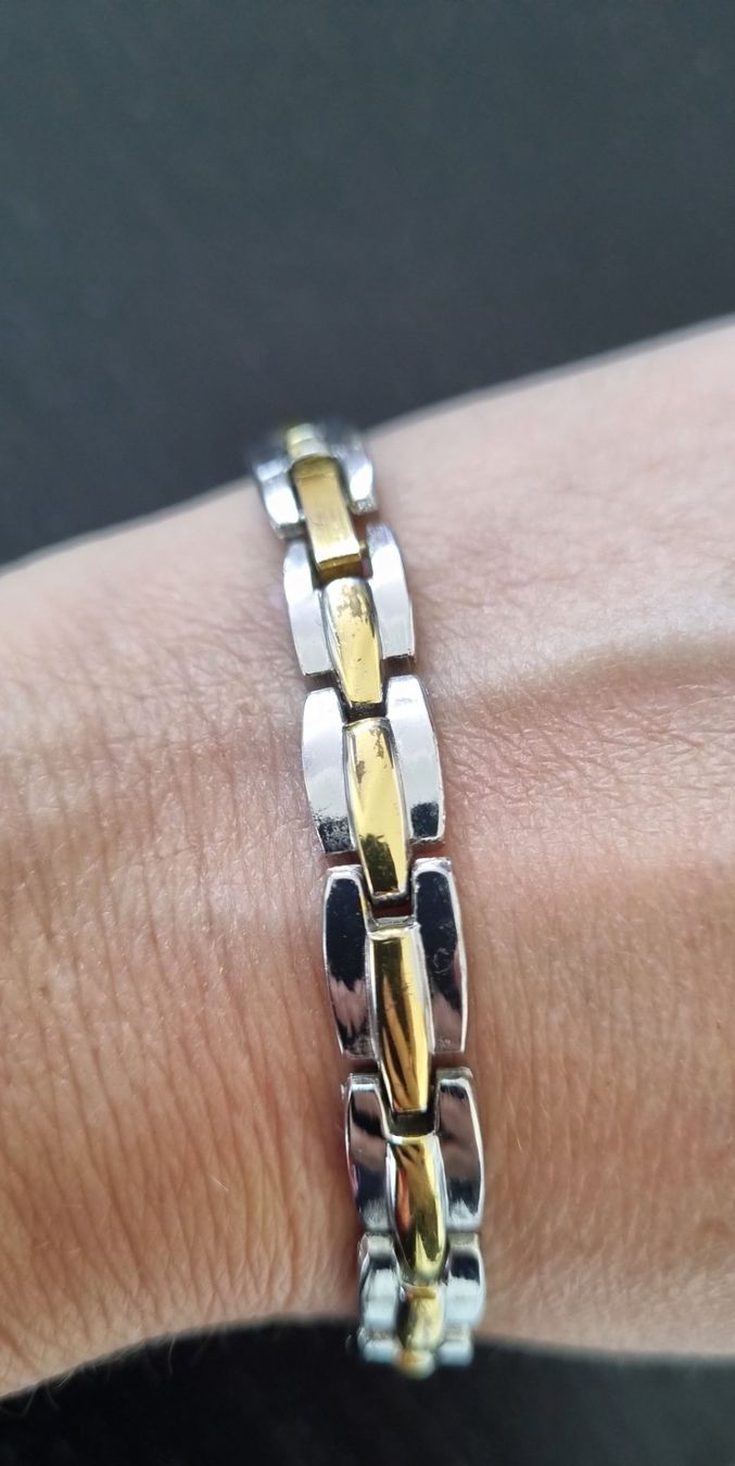 Armbänder & -reifen: Schönes zeitloses Armband - Vintage – Gebraucht aus Nottwil von Janny77