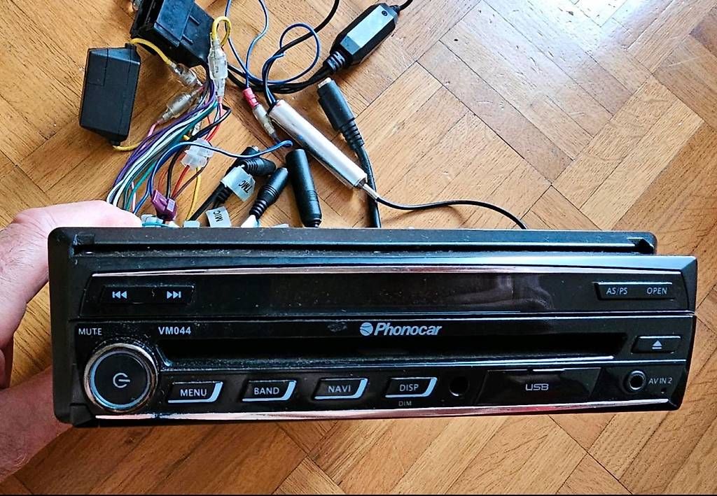 Navigatori: Phonocar VMO44 Autoradio 7 Zoll Display, DVD CD, Navigation – Usato da Selzach venduto da King_Kong2403 1