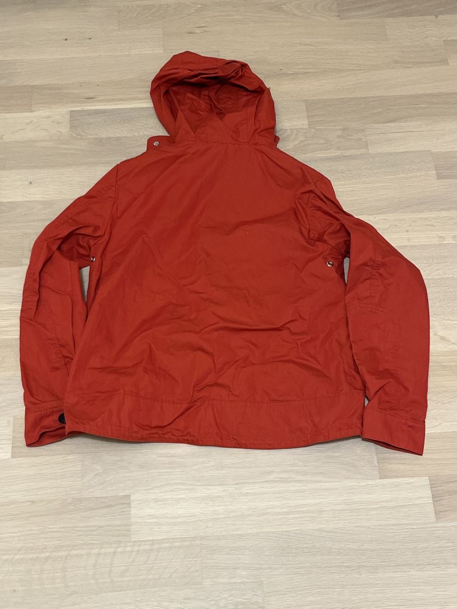 Massimo Dutti Vestes: Rote Übergangsjacke mit Kapuze Gr. XS – Neuf (Voir description) à Aesch BL par san_trv5 2