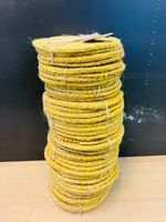 44 Stk. Untersetzer British Colour Standard gelb aus Jute