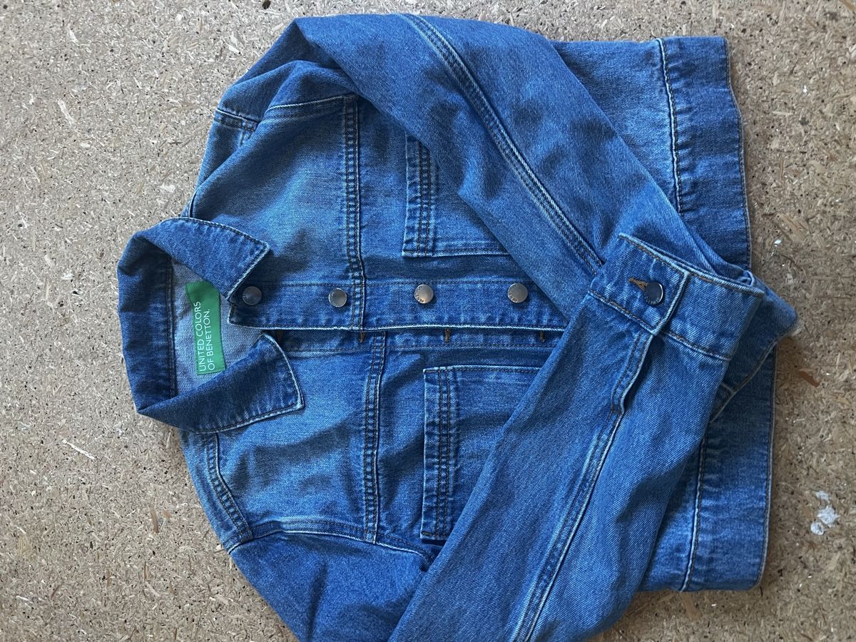Benetton Giacche & Cappotti: Jeansjacke – Usato da Rupperswil venduto da Gisliflue007 1