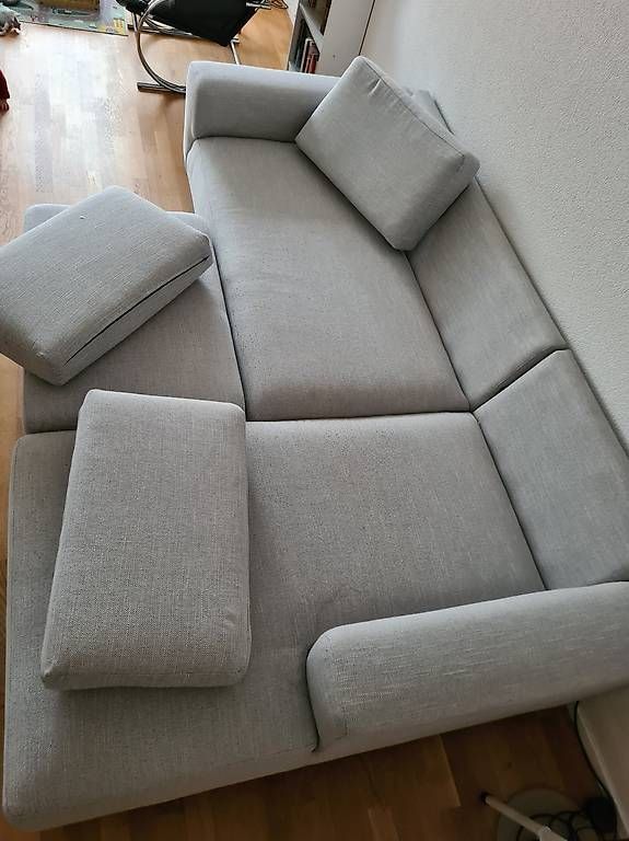 Sofacompany Divani: Wunderschönes Sofa Vilmar mit Fusshocker von SofaCompany – Usato da Bern venduto da FRG-EAST 3