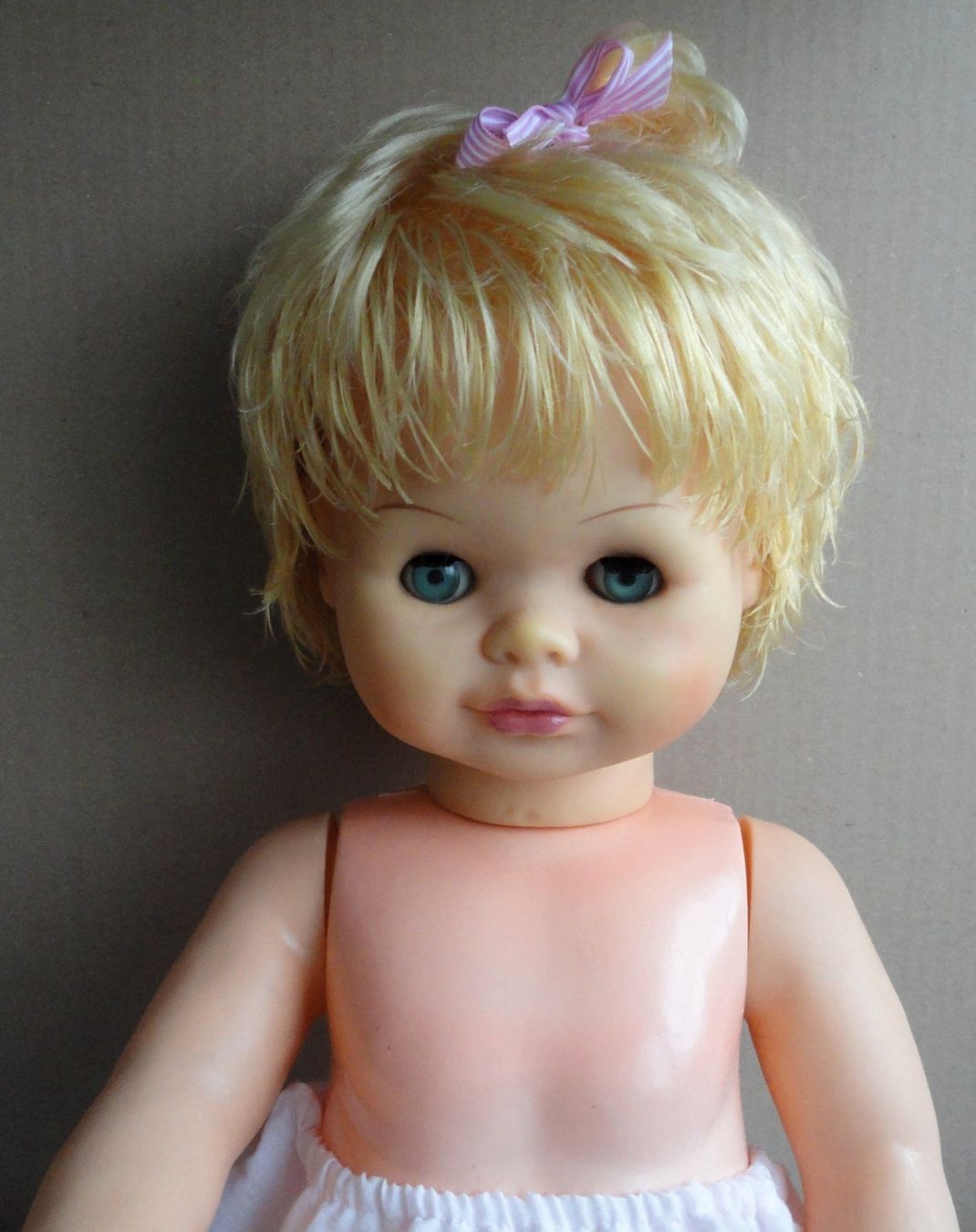 Bambole: Grosses Puppenmädchen Grösse 62cm – Usato da zürich venduto da parts5060 1