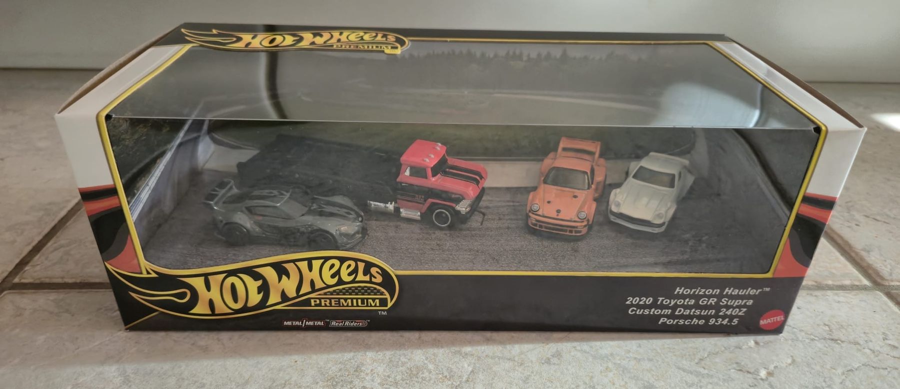 Hot Wheels Modellini d'auto: Hot Wheels Premium Horizon Mauler – Nuovo e nell'imballaggio originale da Sumiswald venduto da fae_krq8