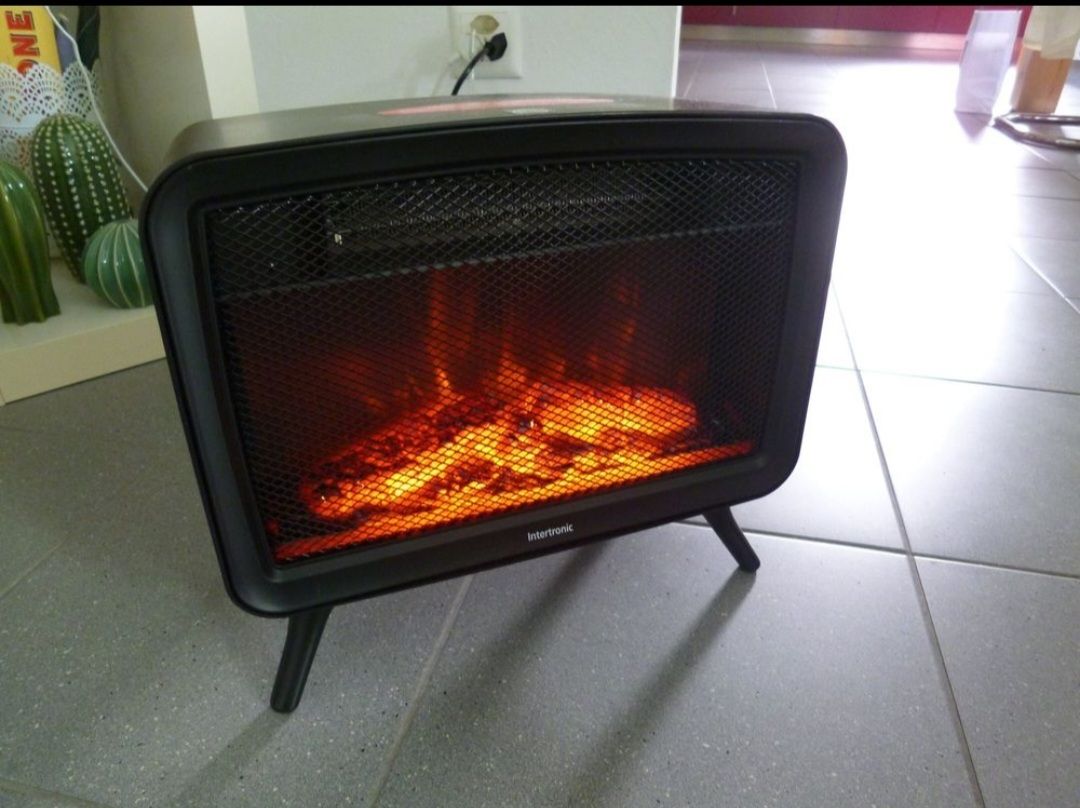 Radiateurs: Heizlüfter Kamin Effekt Chéemine Electric – D'occasion à Grenchen par hubald 1