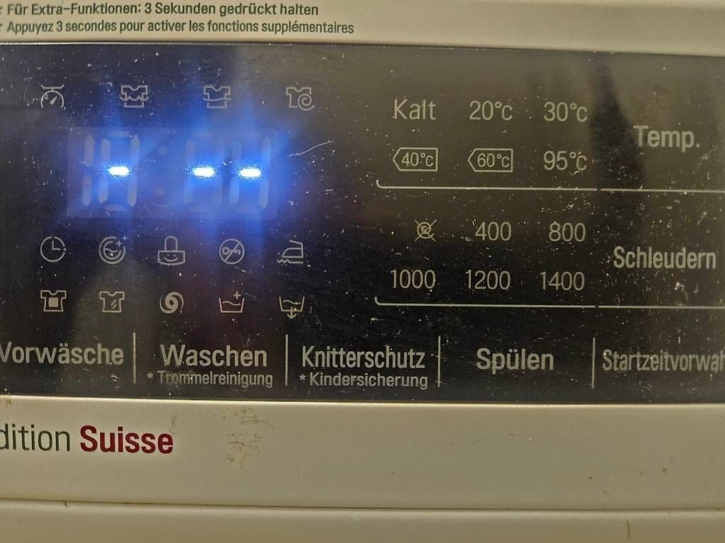 Lavatrici: Gebrauchte LG Waschmaschine zu verschenken – Usato da Kilchberg venduto da Festig 2