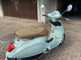 Neuwertige Vespa Primavera 125, nur 200 km