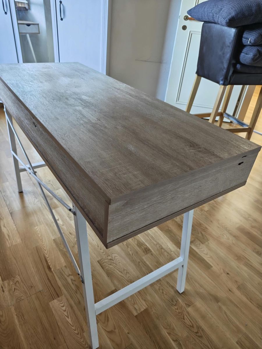 Jysk Schreibtische: Desk with two drawers - perfect condition – Neu (gemäss Beschreibung) aus Zürich von pol_2xhz 1