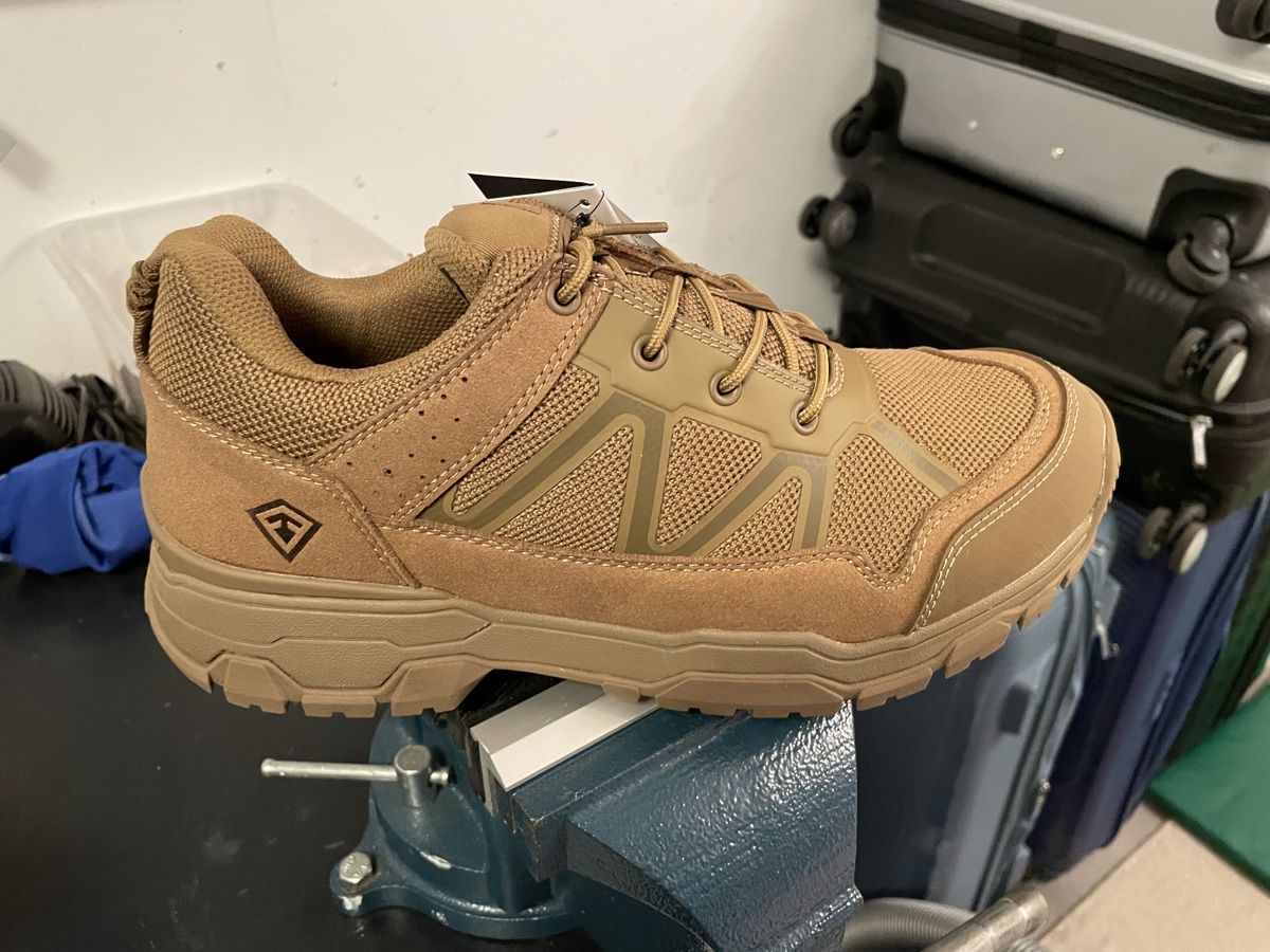 Chaussures hommes: Chaussures First Tactical Coyote – Neuf avec emballage d'origine à La Sarraz par Icarus150 1
