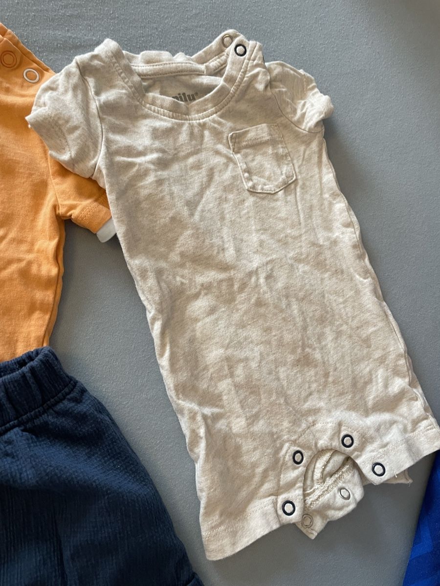 Kleiderpakete & -sets: Jungen Sommerkleider Set Gr. 62/68 – Gebraucht aus Dietikon von Apel 3