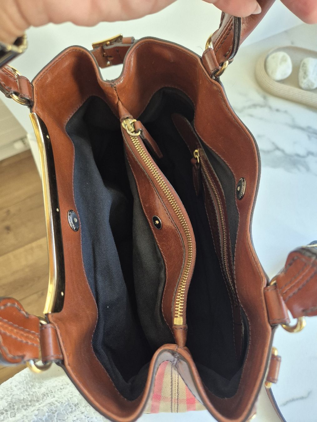 Burberry Borse da donna: Burberry Hepburn Vintage Handtasche – Usato da Weisslingen venduto da Airgate 6