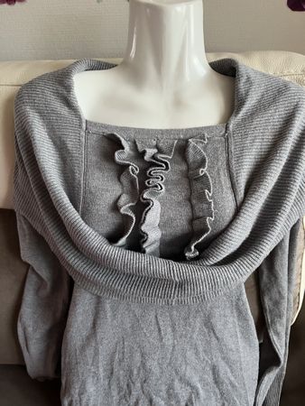 Pull moulant long gris laine volants effet 2 en 1 S