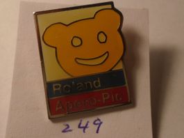 1 Roland Pin (249)