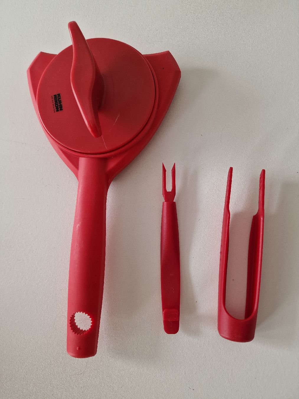 Kuhn Elettrodomestici da cucina: Deckelöffner grau von Kuhn Rikon – Nuovo (secondo la descrizione) da St. Margrethen SG venduto da Goldig 2