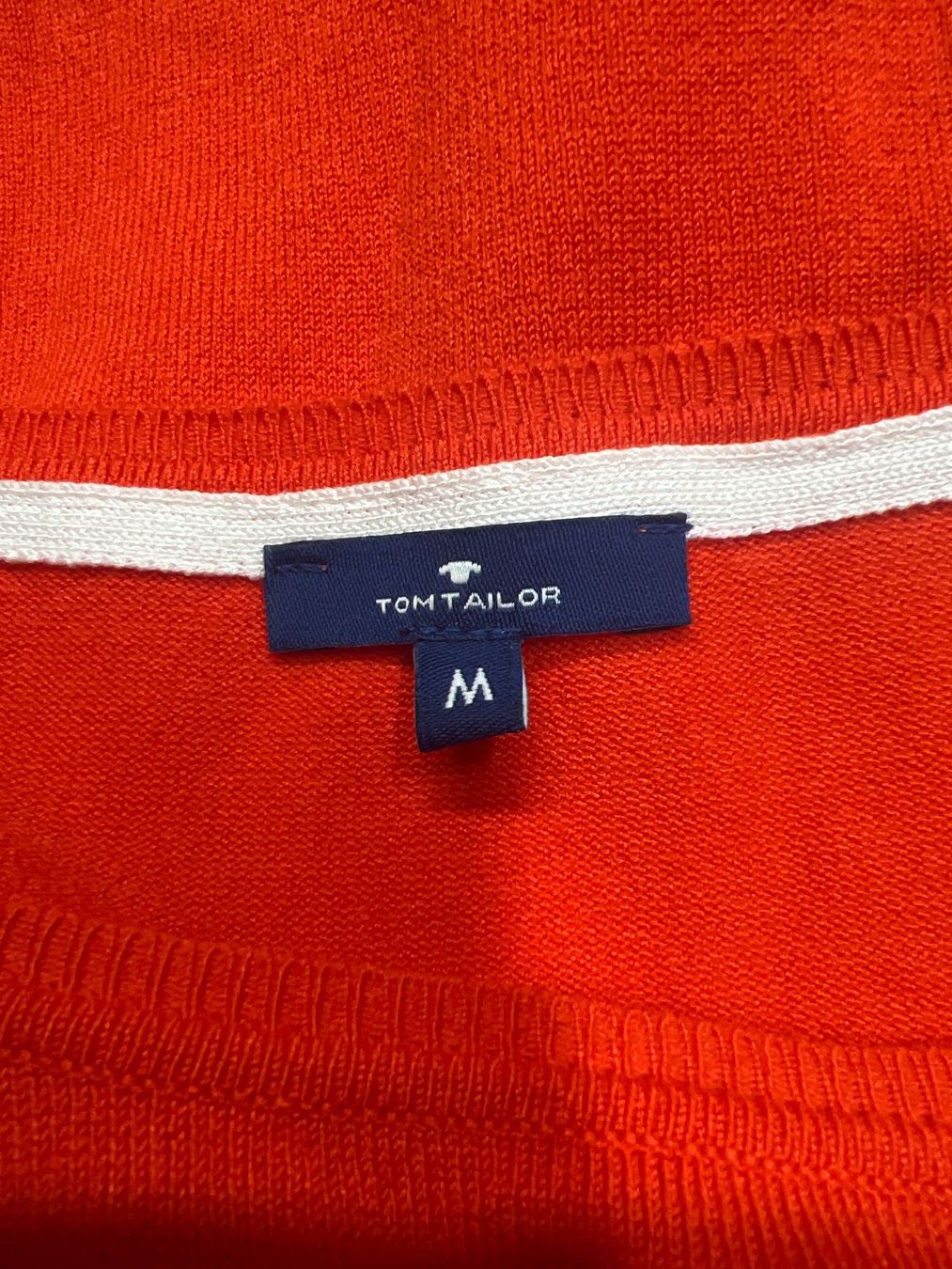 Tom Tailor Pulls & Sweat-shirts: Schöner Tom Tailor Pullover M mit passendm Tuch – Neuf (Voir description) à Maienfeld par 8796 5