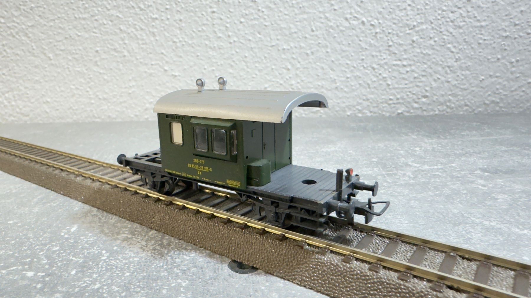 Liliput Modellini di ferrovie: Liliput Güterwagen H0 / DC – Usato da Windlach venduto da Kelebra 5
