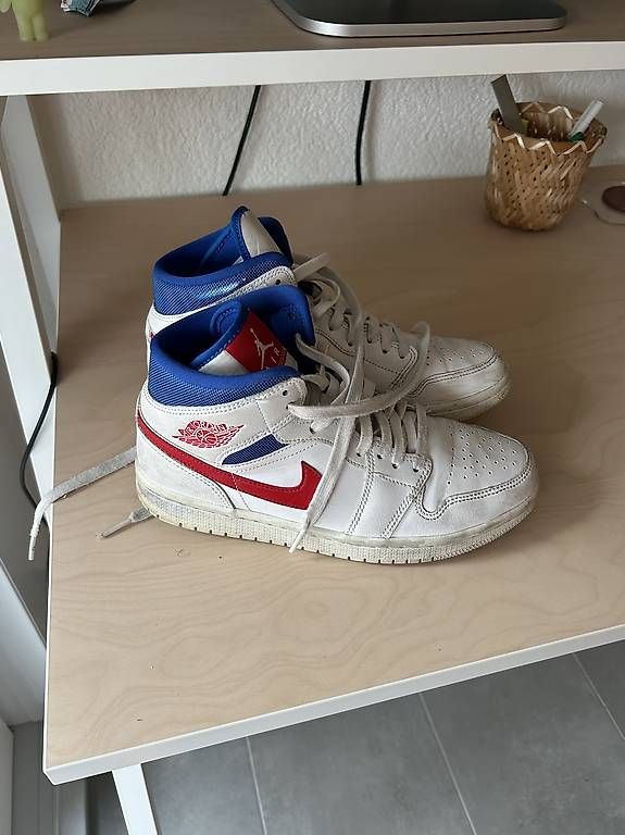 Jordan Scarpe da donna: Sneaker Jordan 1 Mid White Red Royal – Usato da Zuchwil venduto da celixne