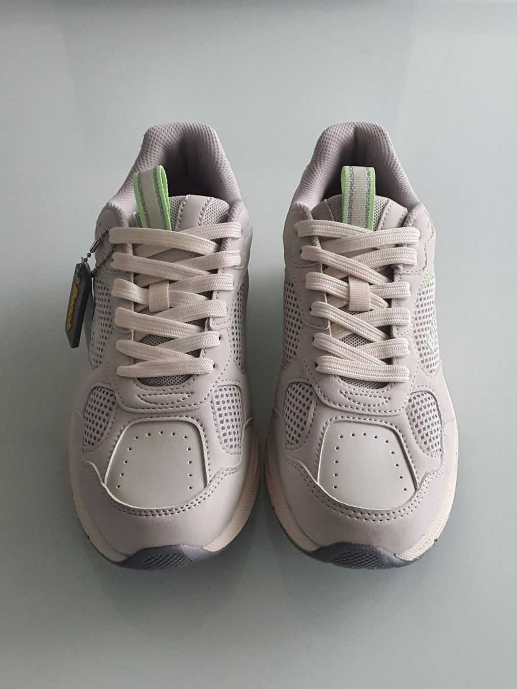 Bench Scarpe per ragazze: Gr. 37 - Bench. Sneaker, Neu – Nuovo e nell'imballaggio originale da Nürensdorf venduto da SunshineKinderschuhe 2