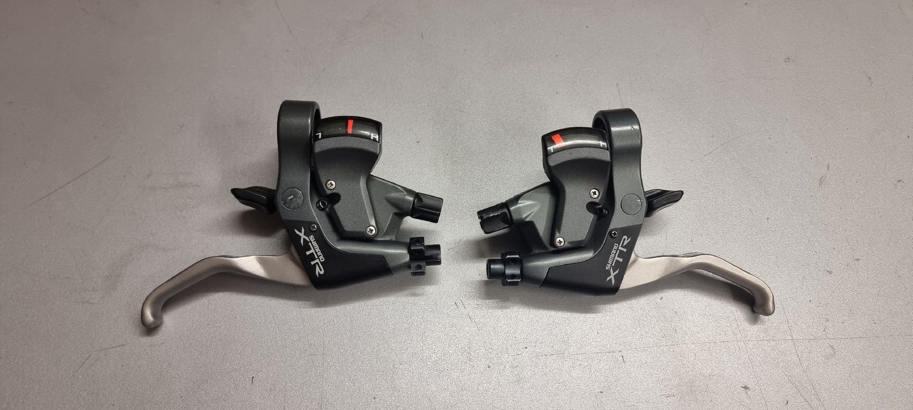Shimano Ersatzteile: Shimano XTR M950 Schalt-Bremshebel  – Gebraucht aus Seon von Stibinio