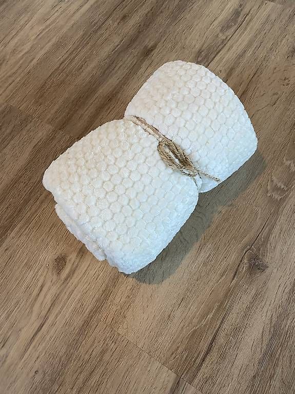 Coop Couvertures: Kuscheldecken – D'occasion à Trimbach par lis_xc8y