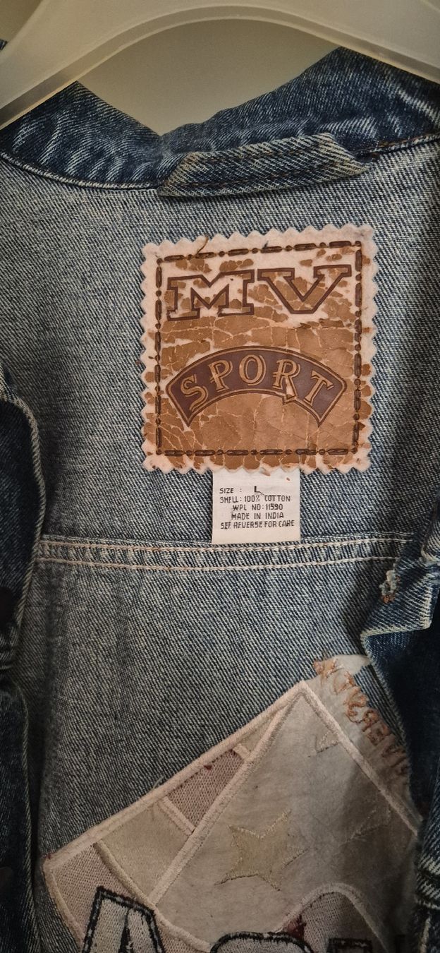 Vestes: Vintage Oversized Jeansjacke Grösse L – D'occasion à Zürich par GGClothing 1