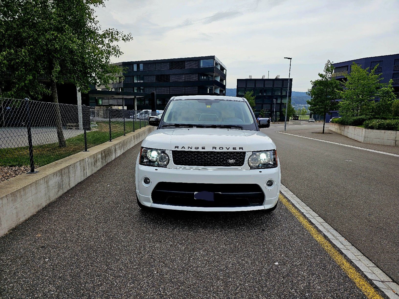 Land Rover Autos: Range Rover Sport 3.0 HSE "Stormer Edition" – Gebraucht aus Spreitenbach von DaviDino03 1