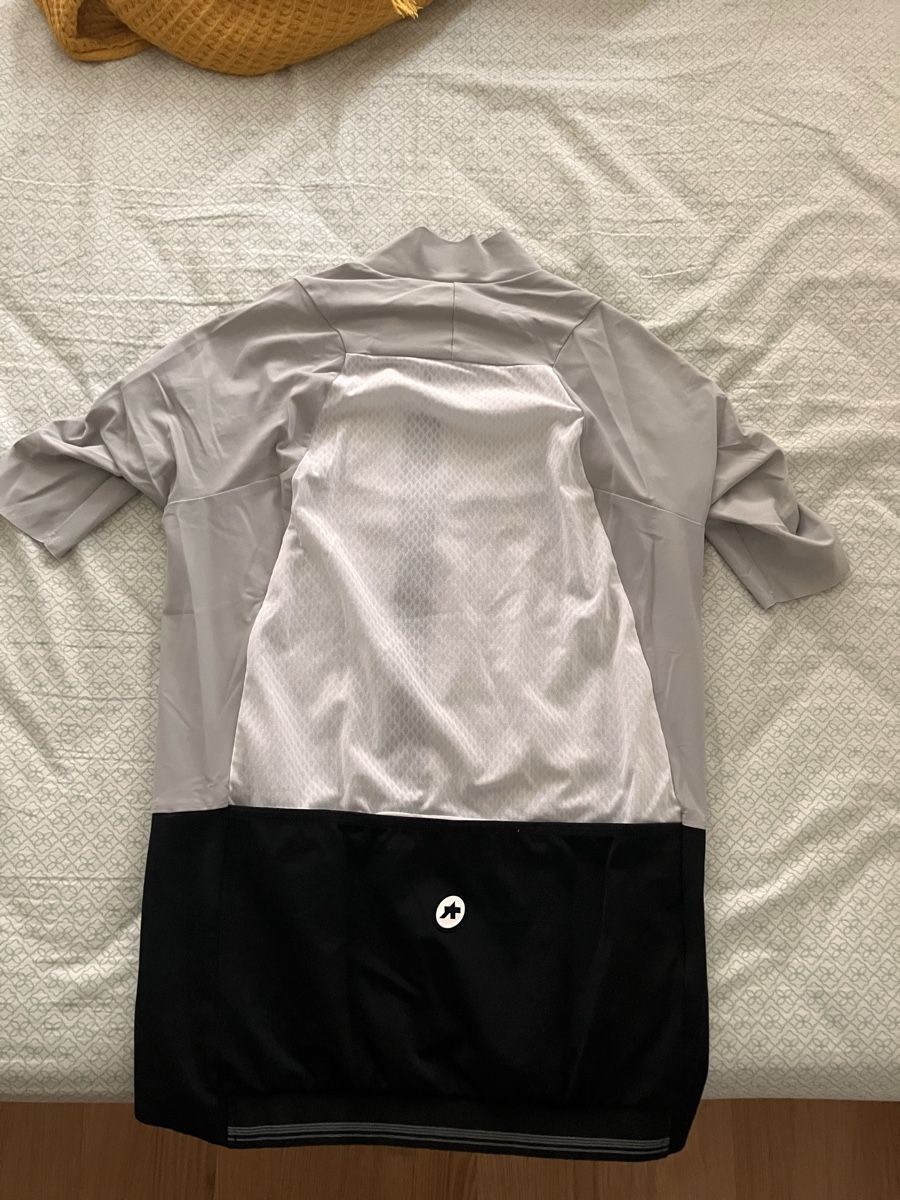 Assos Canottiere & Pantaloni: Assos Mille GTS – Nuovo (secondo la descrizione) da Schüpfen venduto da Jefferson_95 1