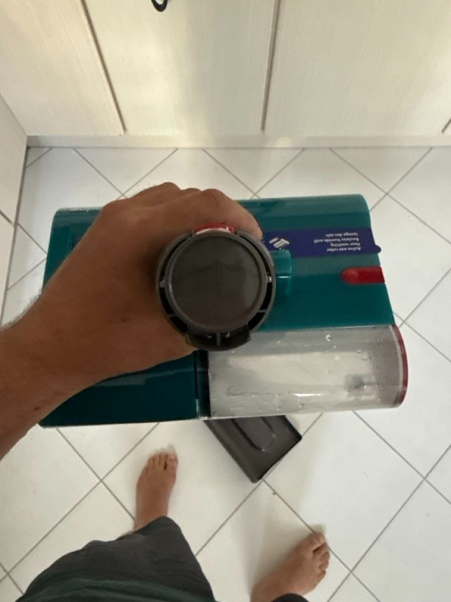 Dyson Aspirateurs & Accessoires: Dyson submarine attachment in excellent condition clean mop – D'occasion à Geneve par readycat 1
