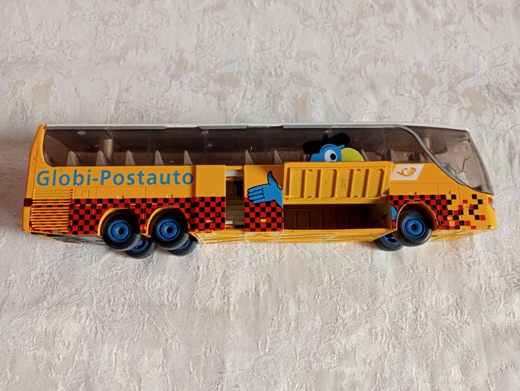 Siku Modellini d'auto: Globi Postauto Siku Setra Sammler 2011 Makel Frontscheibe – Usato da Oberdorf BL venduto da Barocki888 4