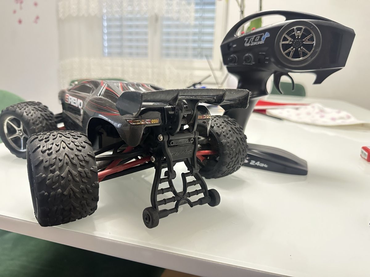 Traxxas RC Modellbau: Traxxas – Gebraucht aus Nebikon von sal_pvk8 1