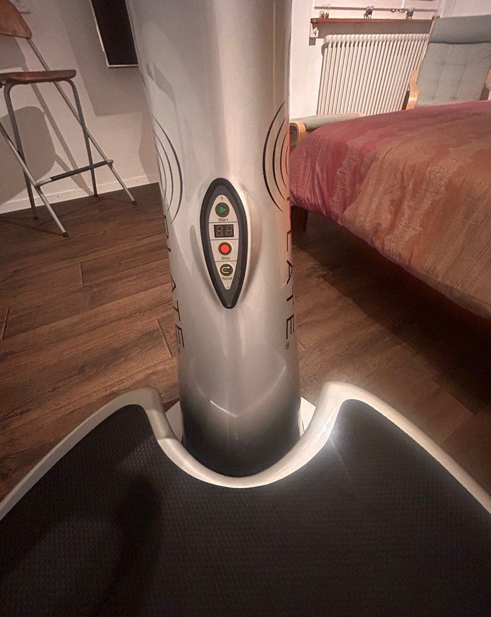 Power Plate Hometrainer: Power Plate Pro 5 AIRdaptive - die Original-Vibrationsplatte – Usato da Emmenbrücke venduto da happydr 4