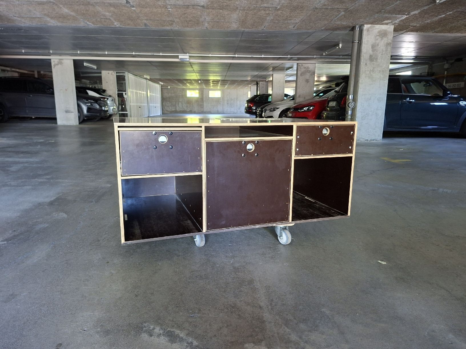 VW Altri accessori per camping: VW T6 Kofferraumeinbau – Usato da Mels venduto da Romina5368 4