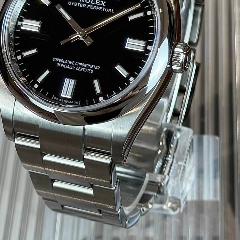 Orologi: Rolex Oyster Perpetual 36mm 126000 – Usato da Genève venduto da minty.watches 4