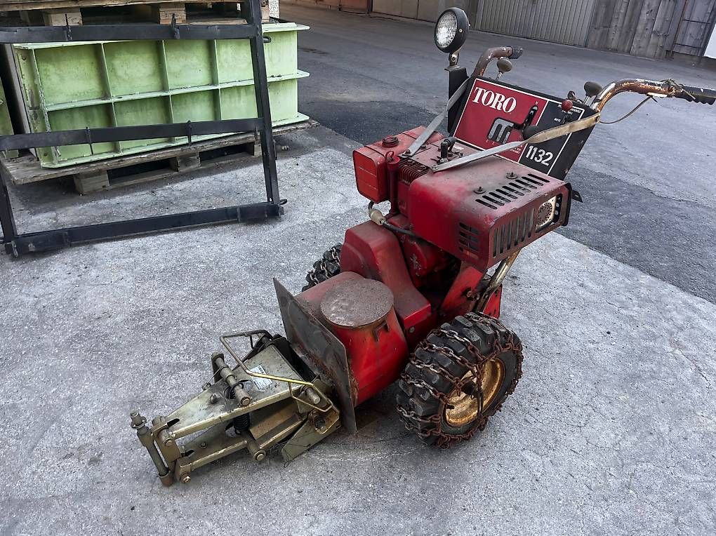Toro Toutes les machines: Toro Einachser . Schneepflug – D'occasion à Buchs SG par ste_5mxx