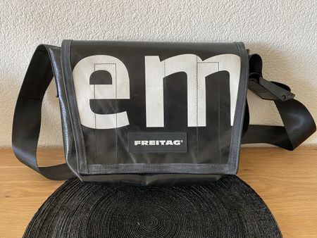 Freitag F11 Lassie