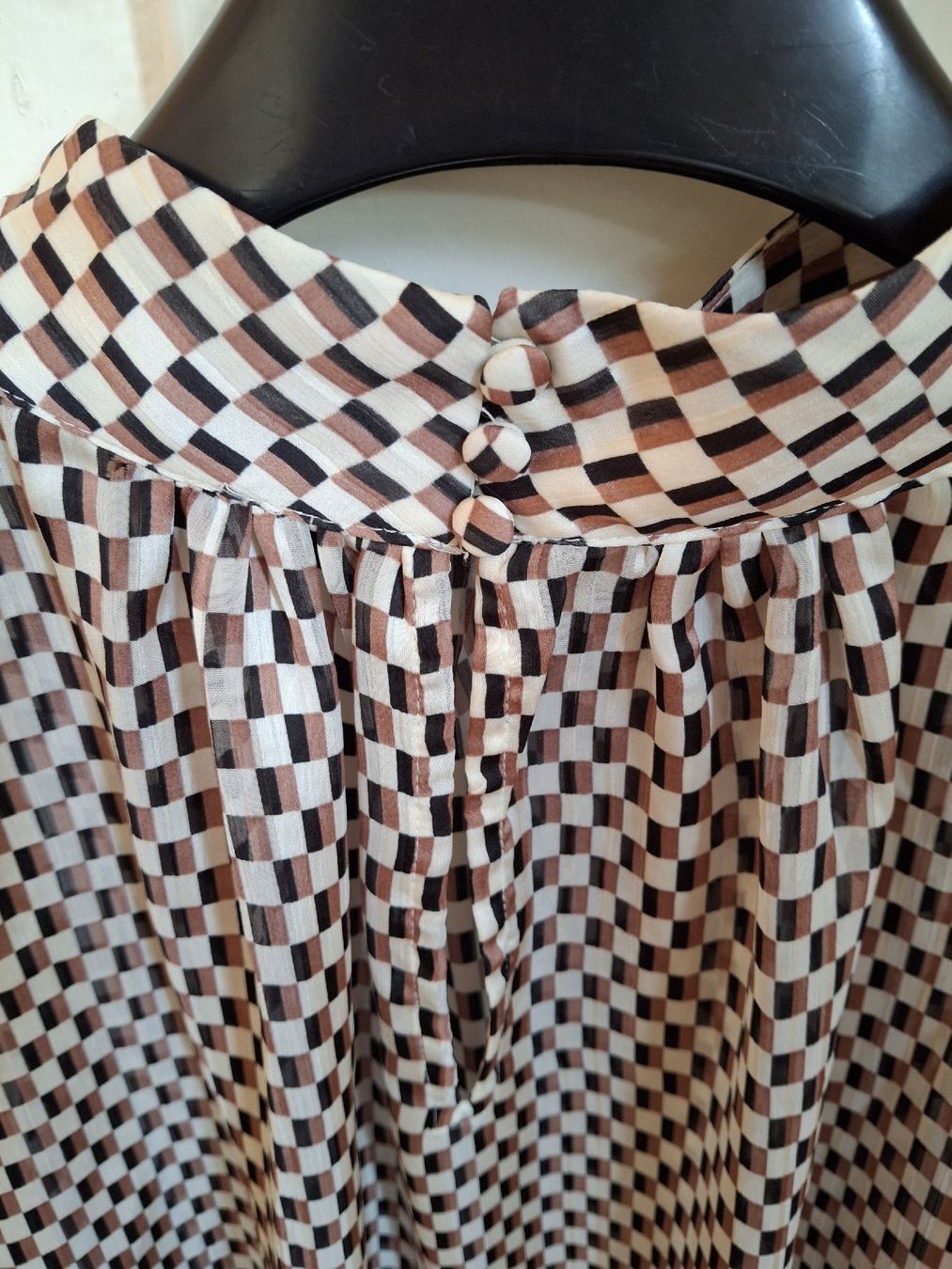 Camicette: Chemisier brun, beige et noir M – Usato da Lausanne venduto da Cognitia 1