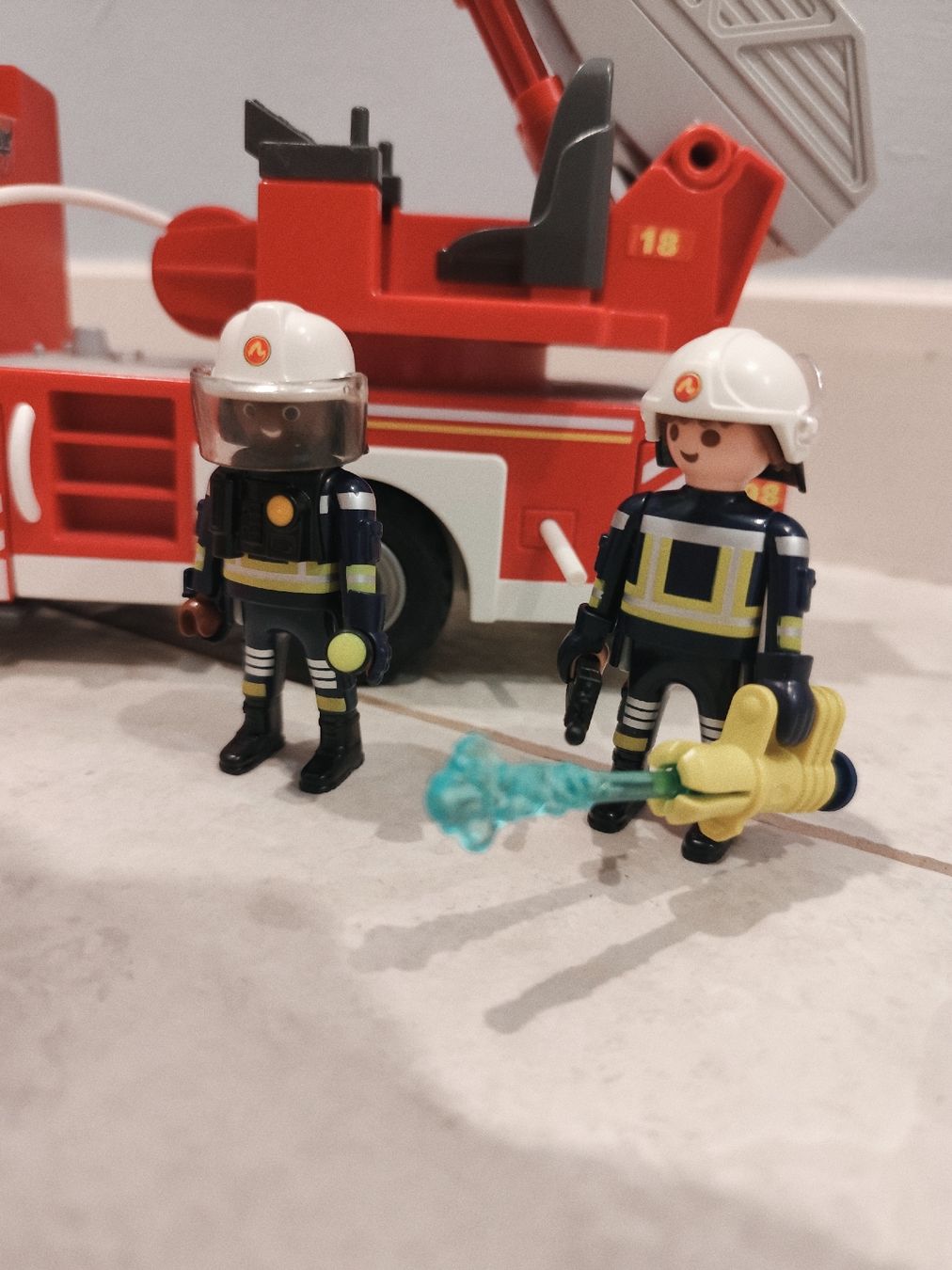 Playmobil Giocattoli: Playmobil Feuerwehrauto Set  – Usato da Hittnau venduto da Britta06 1