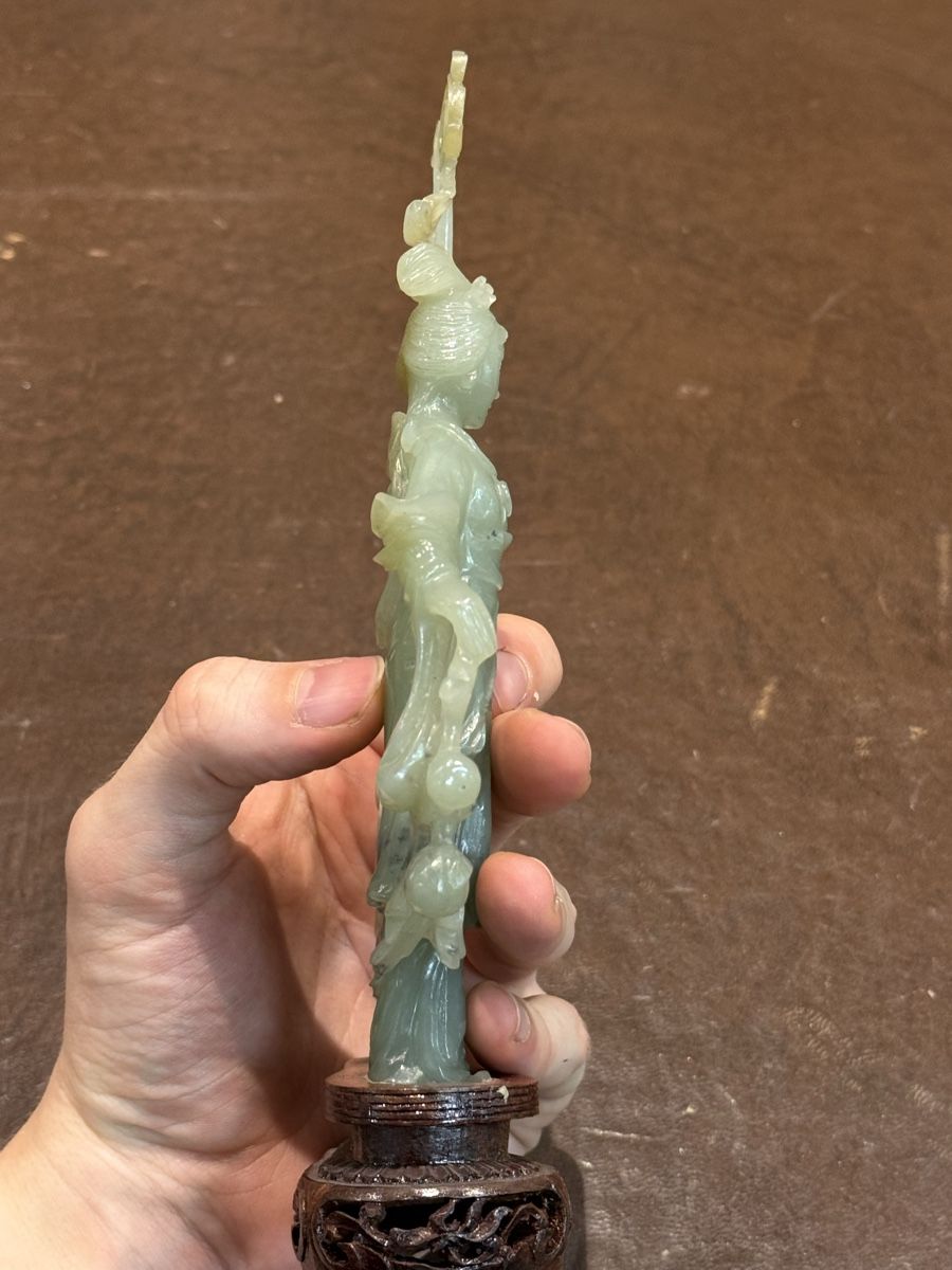 Statuette: Jade-Figur einer jungen Frau, China – Usato da Zofingen venduto da GrosisWonderkeller 6