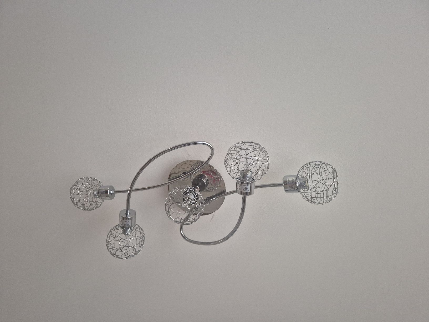 Kronleuchter & Deckenlampen: Moderne Deckenlampe mit 5 Drahtkugeln – Gebraucht aus Zürich von elenoirecb