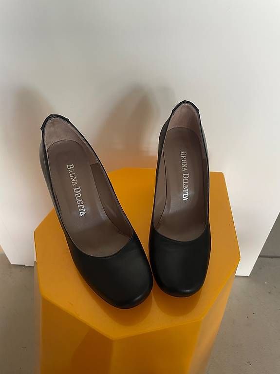 Chaussures femmes: Lederschuhe – D'occasion à Zürich par Grillieren 2
