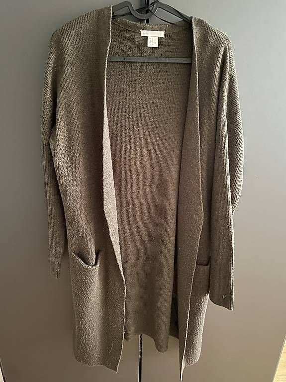 H&M Giacche: Olivgrüne Strickjacke - H&M – Usato da Burgdorf venduto da nib_zf7z